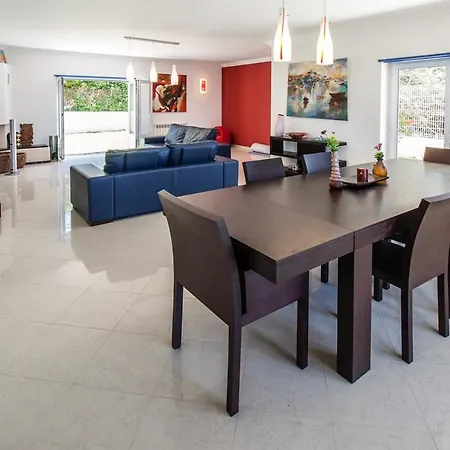 Villa Sleeps 10 Pool Wifi Casais de Sao Lourenco